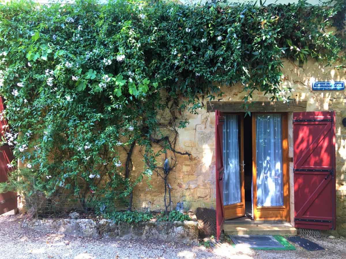 Chambres D'Hotes Les Coustilles Saint-Alvère Buitenkant foto