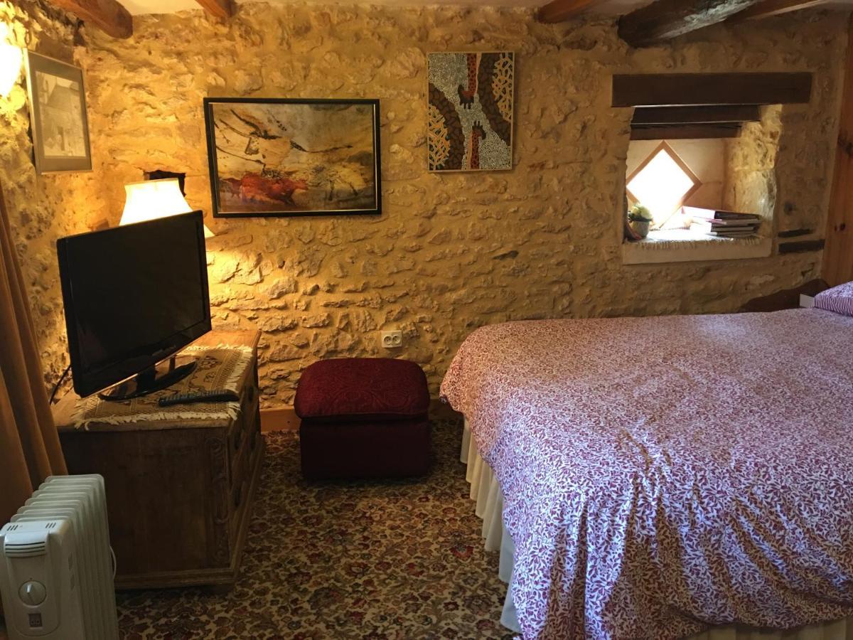Chambres D'Hotes Les Coustilles Saint-Alvère Buitenkant foto